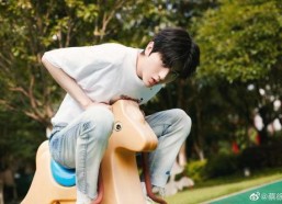 蔡徐坤娱乐吃瓜图片大全,盘点那些搞笑又温馨的瞬间